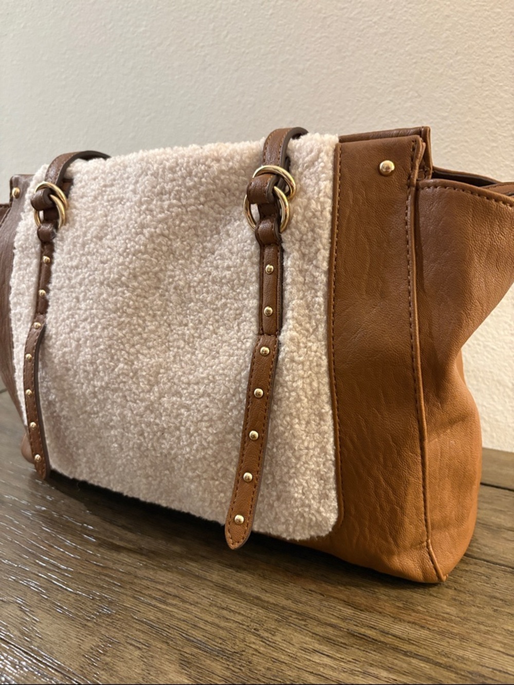 EUC [Jessica Simpson] Vienna Vegan Leather Sherpa Tote Shoulder Bag Purse - Picture 5 of 16